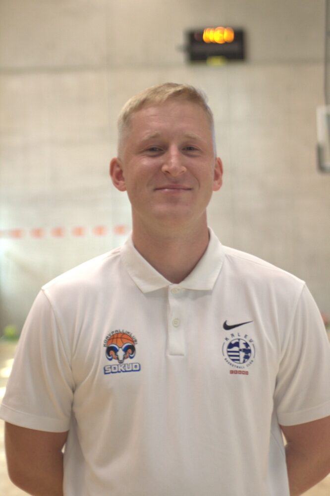 hendrik erik heinla, treener